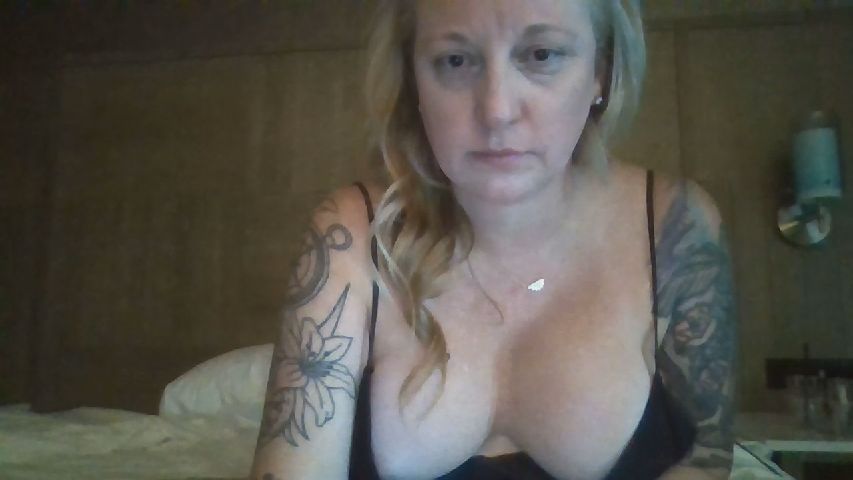 Live Stream of CallieAnneXO