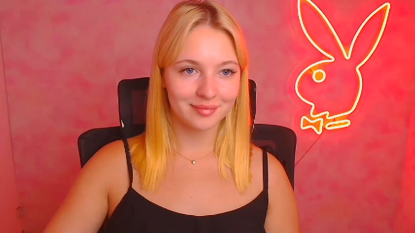 Lolly_Candy's MyFreeCams show and profile