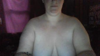 Curvyqueen_Kran - 900 until cum show. come hang out with ur favorite milf pvts on