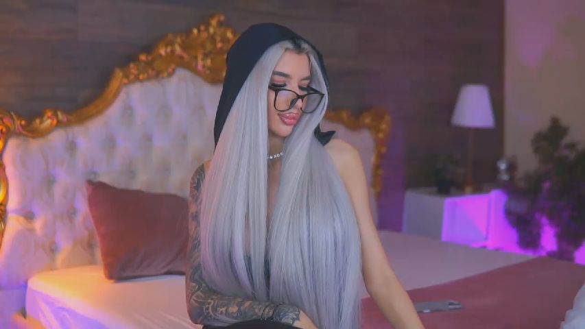 Juicy_jessye live