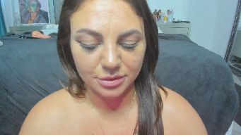 Bo0ty_queen_ - Lets make it rain on this booty! Ready for a jiggly but? fave number is 4, u get me excited with 44 but u get me on my knees with 444! 4137