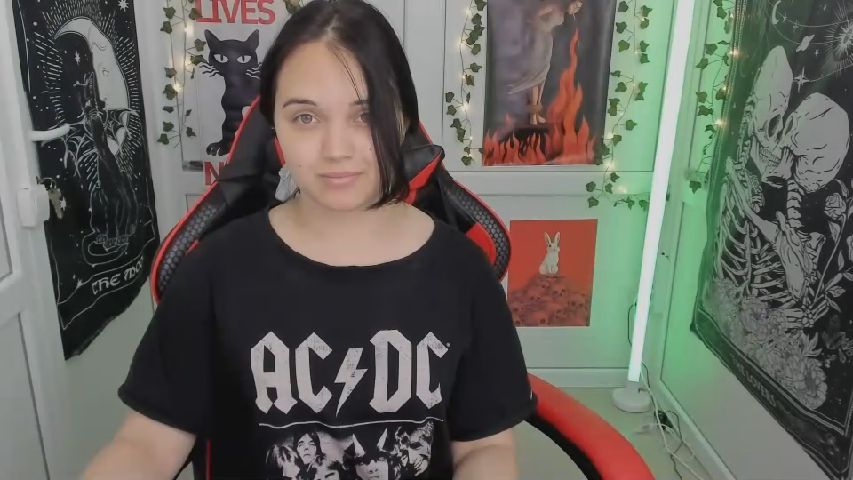 Angie_sky live