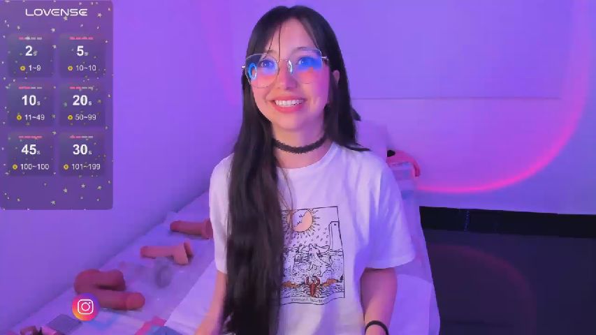 Becca_be's MyFreeCams show and profile