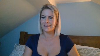 Lexi_lou30 - Entertain me
