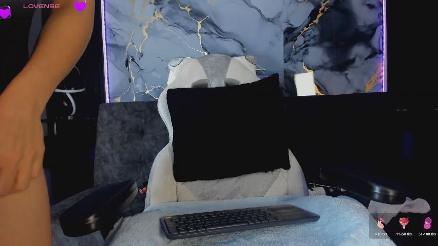 KarinaMiller live
