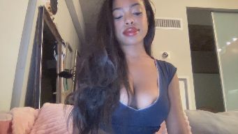 EmiliaBrooks - True-Pvt On* Sloppy BJ 230* Flash 99* C2C 90* Snap 555* Strip 300* Spank 22* Puss 302*Spin Wheel 111/333* Naked @ 3999 tks
