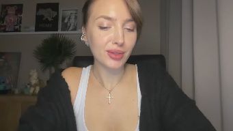 Di_Pearl - I have a new hairstyle :) I like the new hairstyle 199 💋make me happy 100/ stand up 44 / and twirl 88 / see an outfit 36