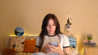 Shalyka - c2c-30 tkn, dance-50 tkn, snapchat-300 tkn