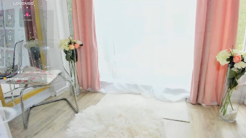 Selena_Reeves's MyFreeCams show and profile