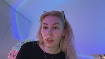 Cherry_Iwe - Hello ♡ Glad to see you in my room!Whiteboard & Tip menu on