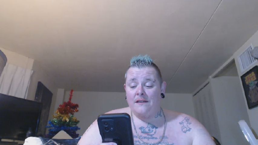 AJthePunk420's MyFreeCams show and profile