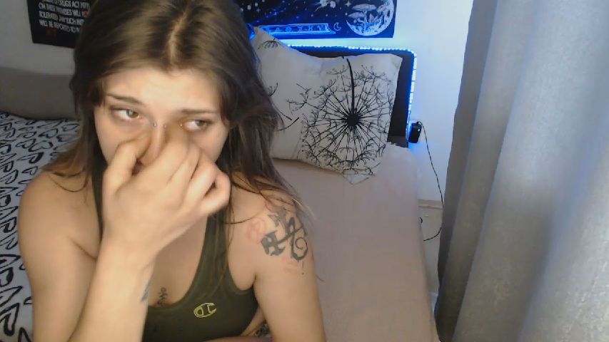 Alien4twenty online image
