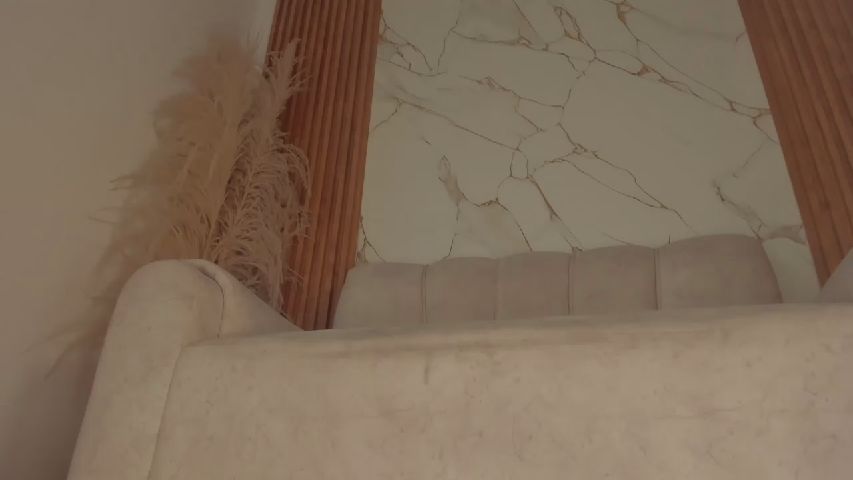 Sara_gwen live