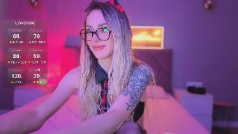 Hot_ALISA - Guess my fave spooky movie! 👻 200 tokens = 1 guess 🎁 Win a FREE video! 😈favs-111-301-501