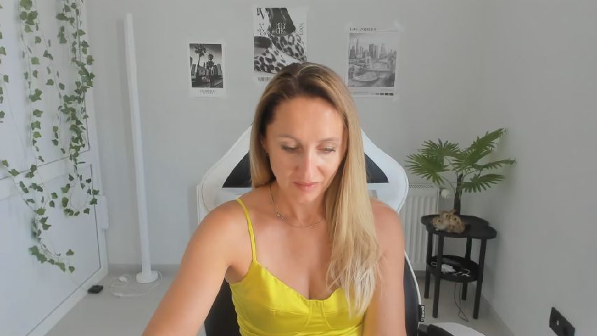 MillaSunset profile image