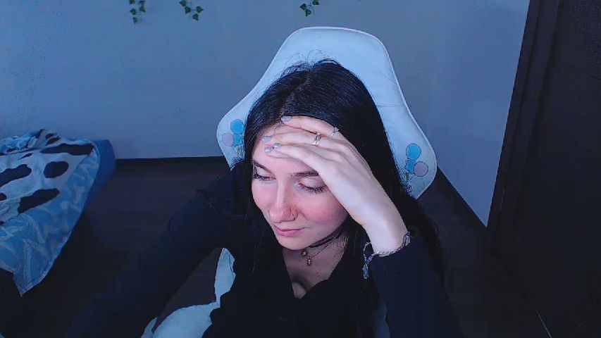 DanielaTrue's MyFreeCams show and profile