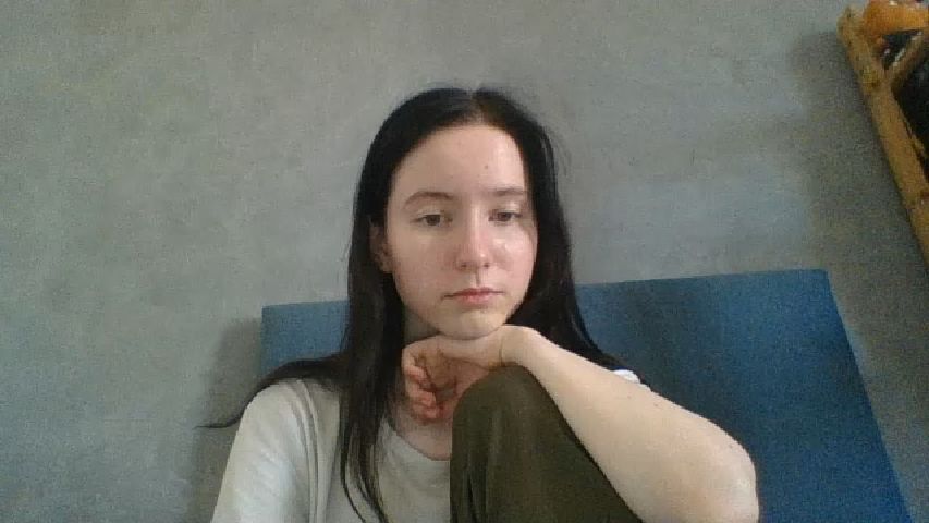 TaliaFox online image