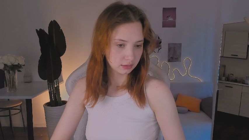 Ginnypeach live