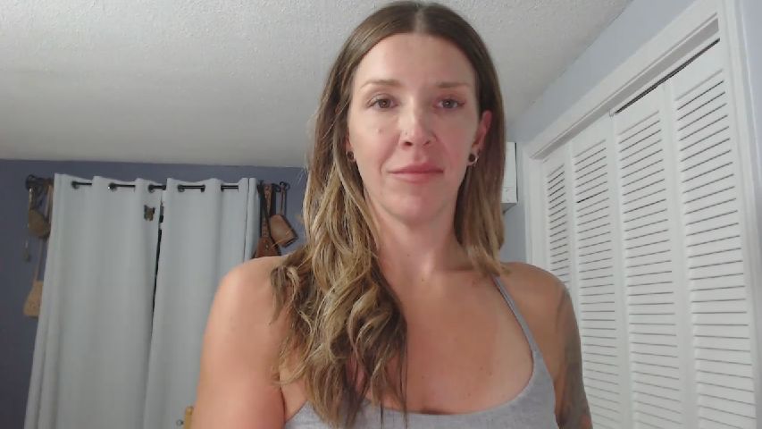 Live Stream of HazelJane7