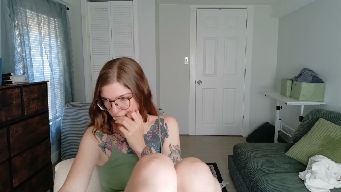 jane_66 - hello world :) 21 tks for PMs, 66 tks if you think Im sexy