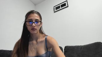 VanessaMaze - 964 tokens until pussy playy🔥🔥