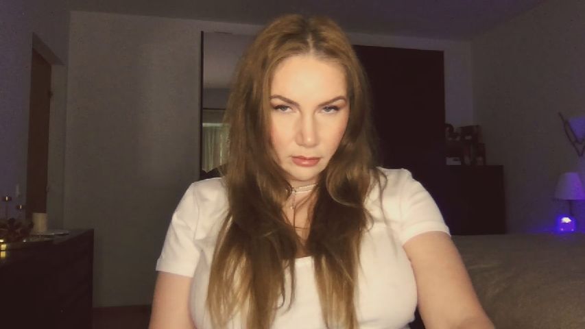 ArianaAri live
