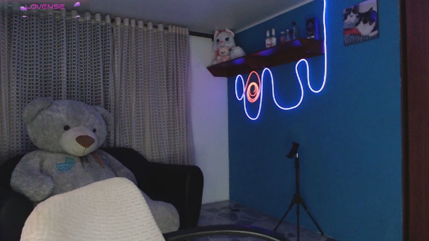 Lyann___ live
