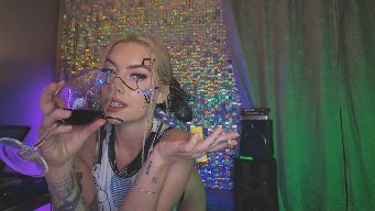 CUBBIXOXO - naked at 2246 | 13 like what you see | Buy me a drink and get 10 spanks! | 99 Power up activate