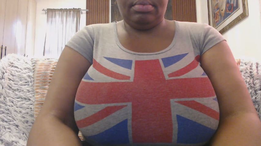 DEVINEBOOBS's MyFreeCams show and profile