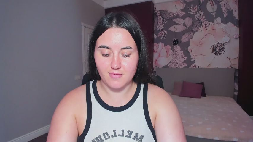 AminaBenson's MyFreeCams show and profile