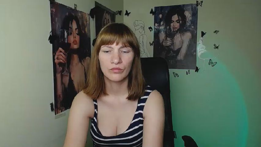 Rosa_lindaa live