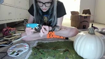 DuckChan0 - happy spooktober :3 im decorating a pumpkin - look at my tip menus