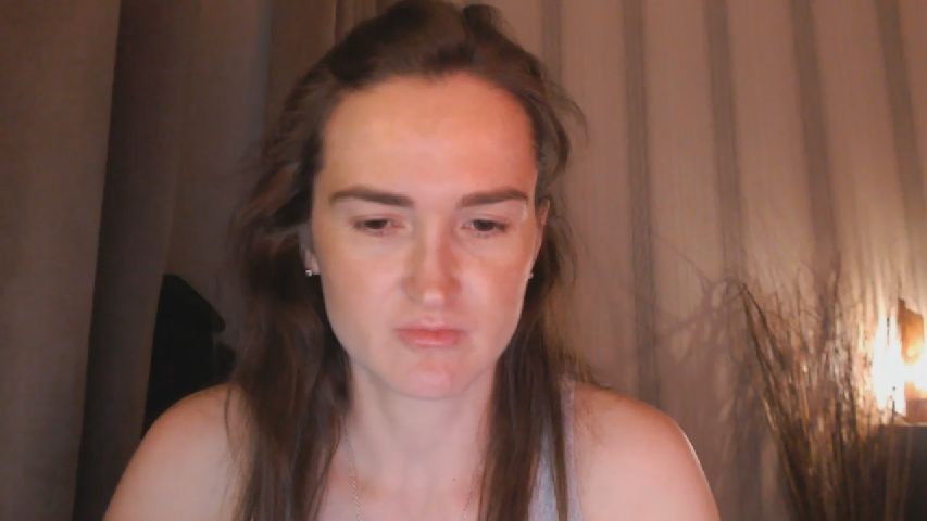 Pineapple_m's MyFreeCams show and profile