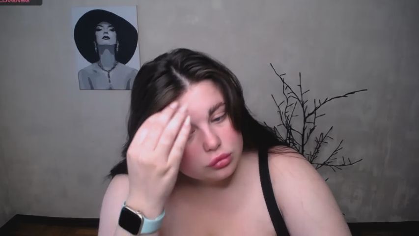 Milana_Kelly's MyFreeCams show and profile