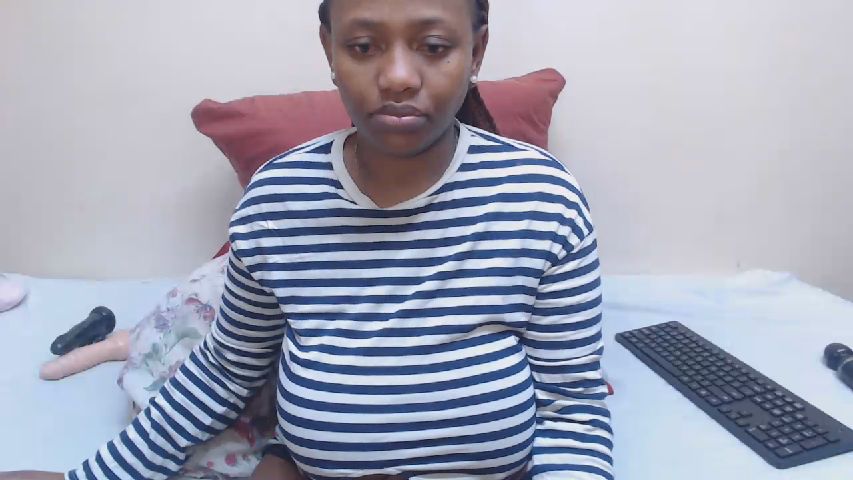 Ebonyboobz4u's MyFreeCams show and profile