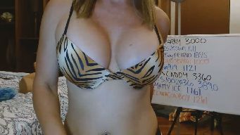 Autumn_Blonde - 778 Topless! 69 Spin & Win* 550 a yr of snapchat* Lush on*Pvts on* see whiteboard for raffle and tip menu*Pre Order my sexy 2027 Calendar for 1111