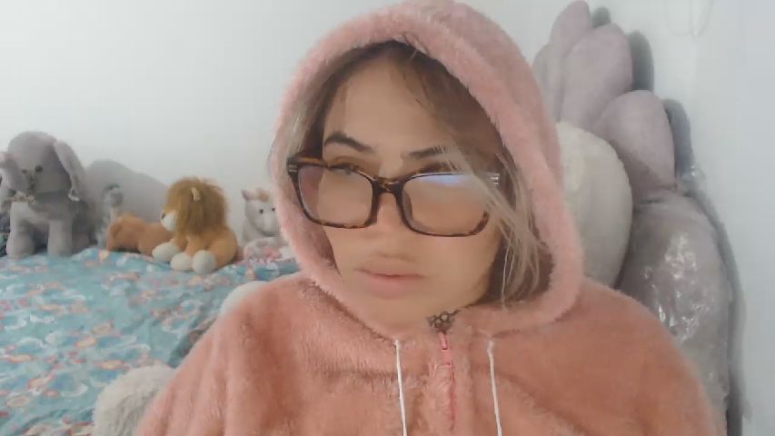 Meganhill_ online profile