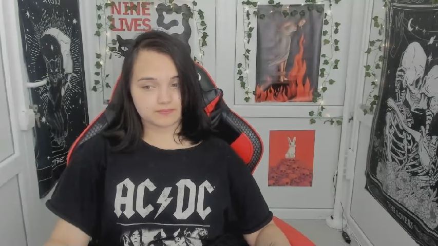 Angie_sky live