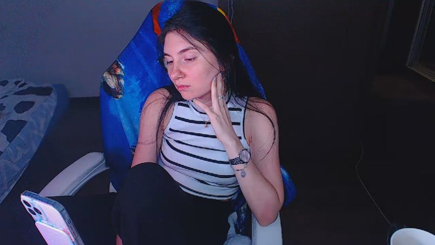 DanielaTrue's MyFreeCams show and profile