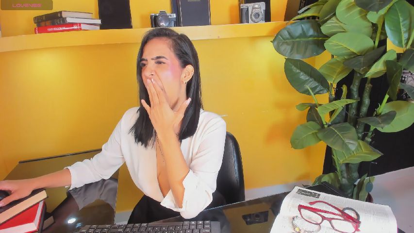 MiaKarsson online image
