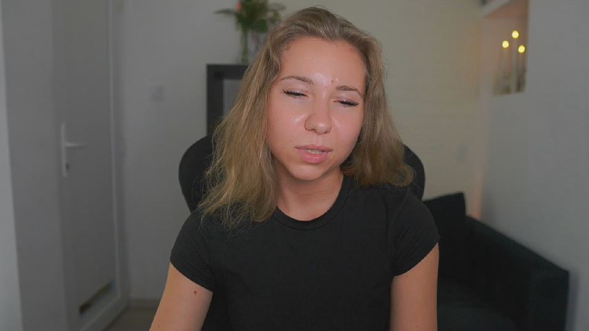 VivienVance18 online profile