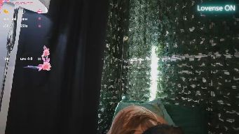 NicoleIris - 300 Go doggy with fuck machine
