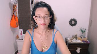 Marylinew - natural NaughtyVibes HotLive SeductiveVibes TeaseTime HotAndFlirty c2c 40tk voyeurism all tokens is welcome