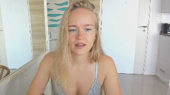 Petite_Star - Lush for naughty vibes;) Control of toy 550 tokens for 10 min! Doggy 100, shake ass 55, dance 111, kittie 333, sexy kiss 35, 150 flash boob, pvt on