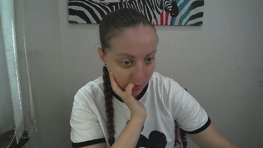 Anabell_Lee_ live