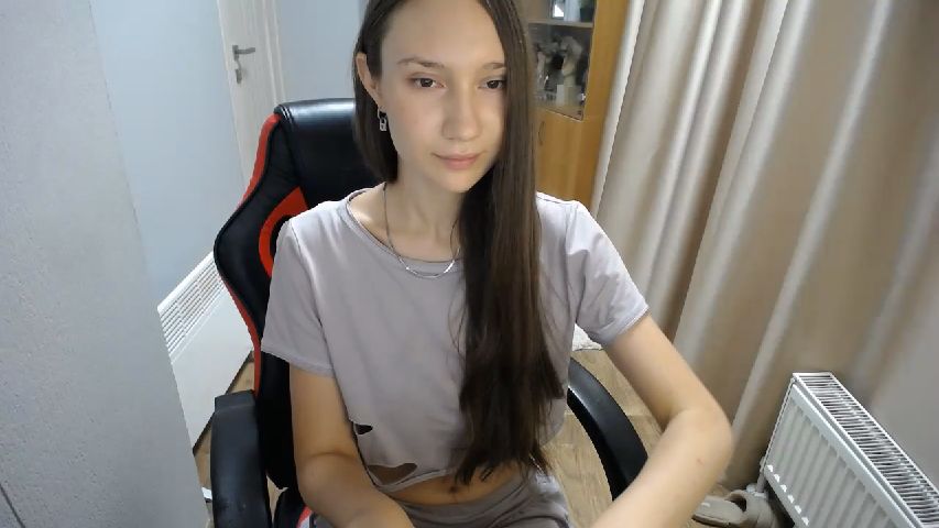 AshleyDoll online image