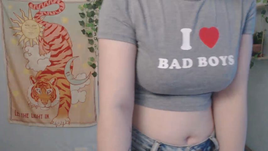 VeryShy_Girl live