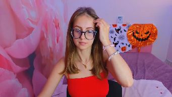 Kristina_Adel - HeLLo! Like me60.strip600.show tits80.show ass90.c2c70.snap700.my tg800