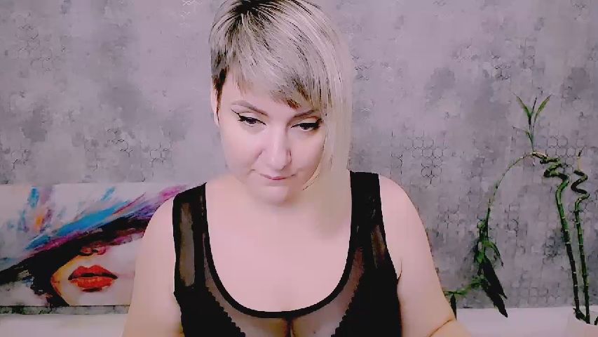 Djullia online image