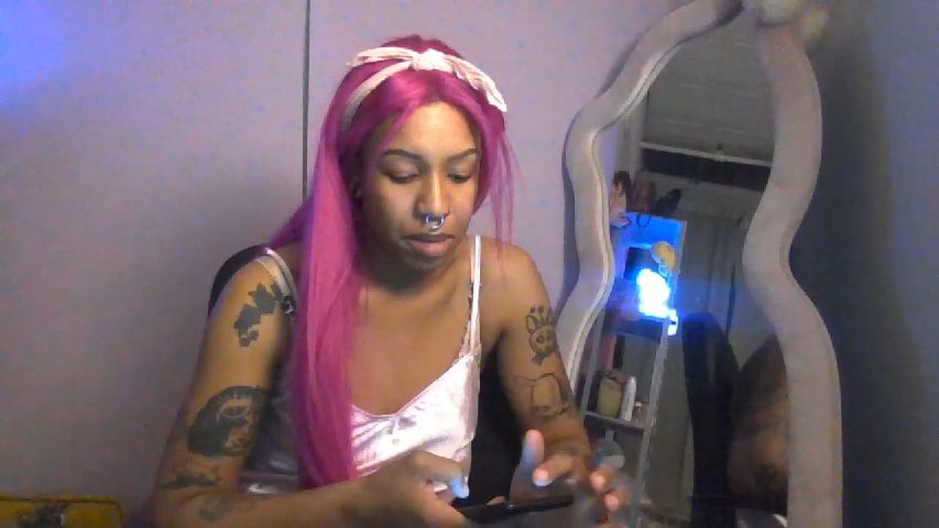 Live Stream of JaelyUno